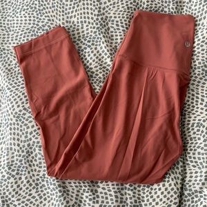 LULULEMON aligns 23” size:6
